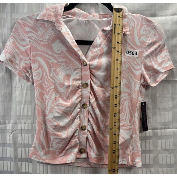 No Boundaries Junior/women’s Top Size S(3-5) color Pink short sleeve Button Up - Picture 6 of 11